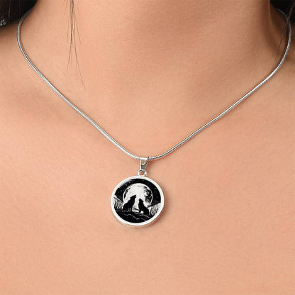 Howling Wolves Necklace – Wolf Pack Pendant Jewelry